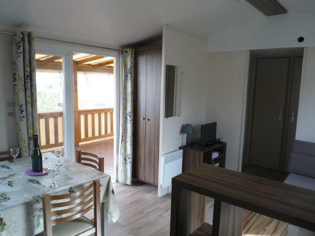Mobile Home Ht De Gamme Climatise Dans Le Camping **** De La Reserve Gastes Buitenkant foto
