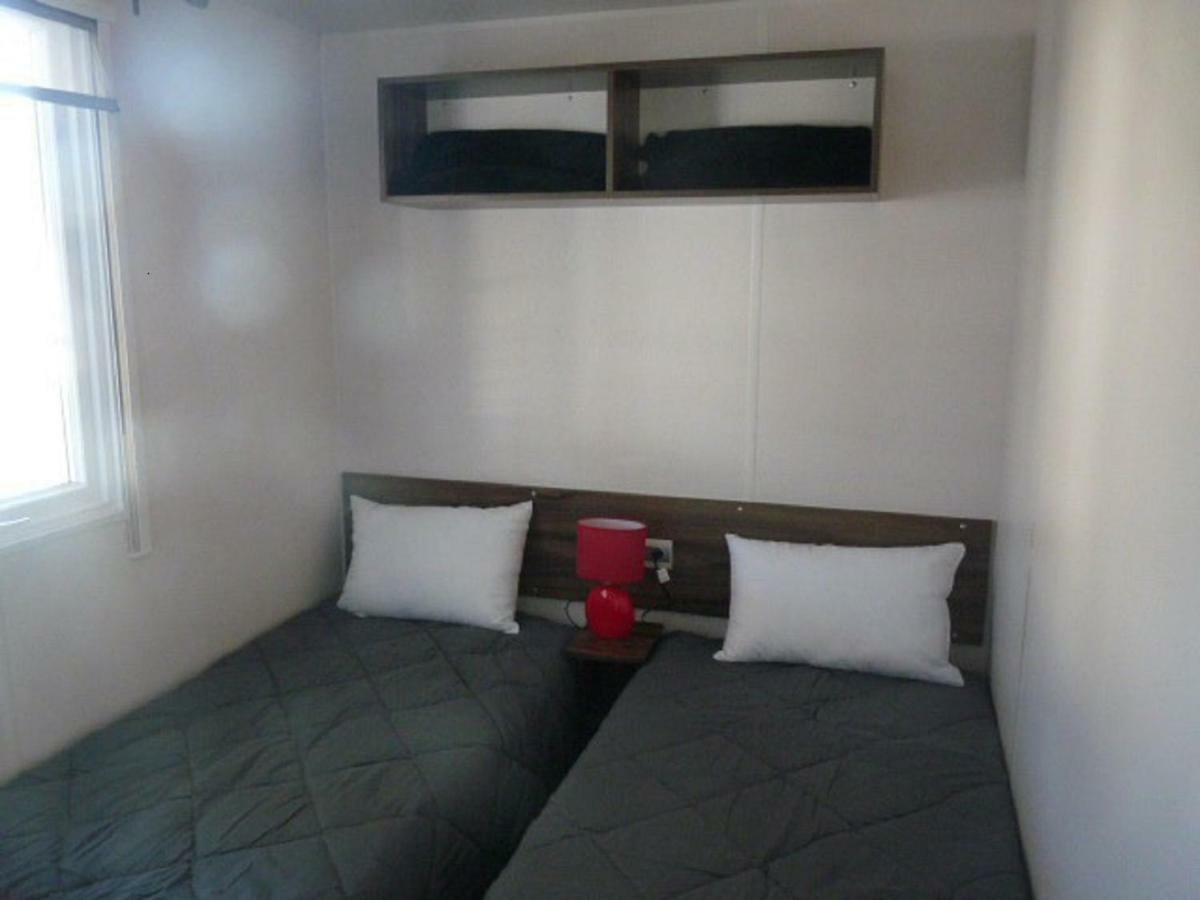 Mobile Home Ht De Gamme Climatise Dans Le Camping **** De La Reserve Gastes Buitenkant foto